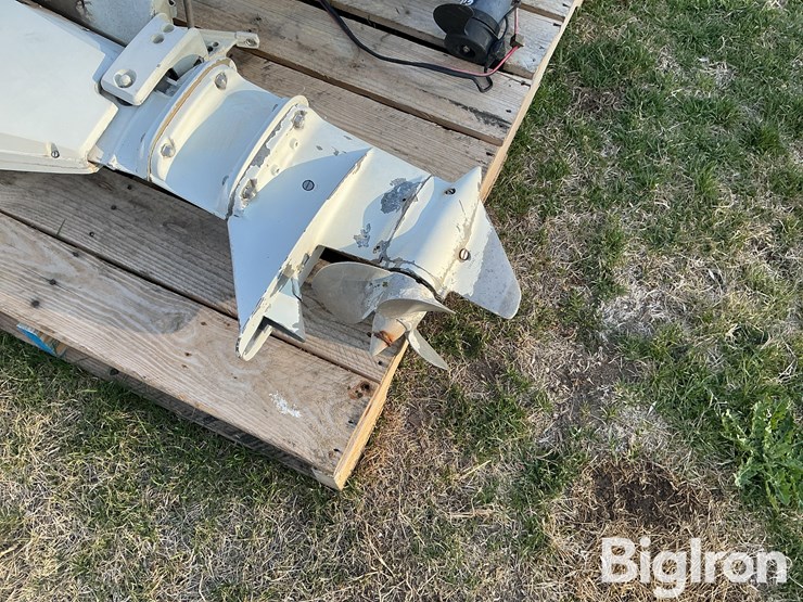 chrysler-55-boat-motor-image-9