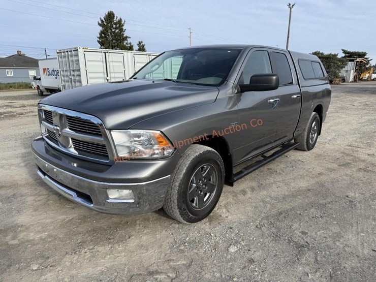 2011-dodge-1500-image-1
