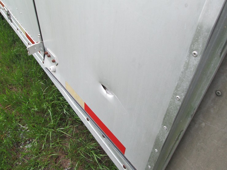 #46187-•-1990-featherlite-g1108-46'-s/a-aluminum-horse-trailer-1fpl38105la912062-image-16