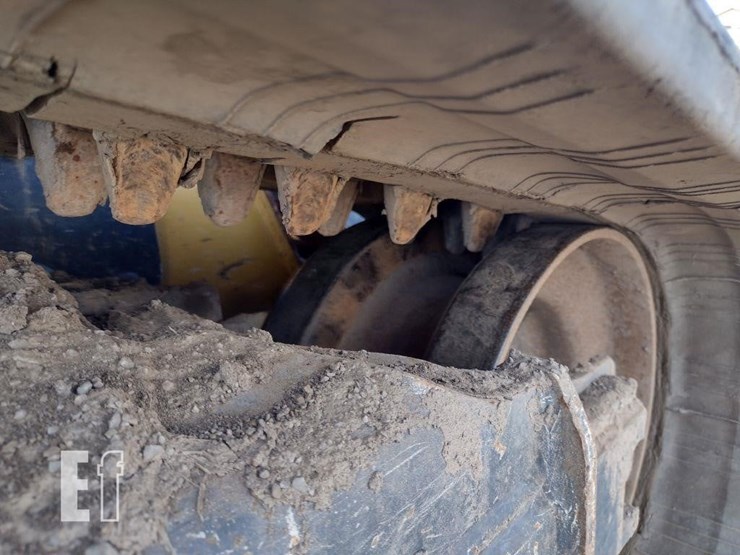 2023-deere-333g-image-25