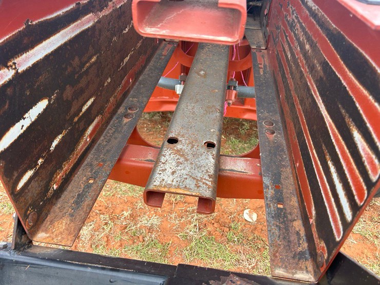 hesston-4590-image-14