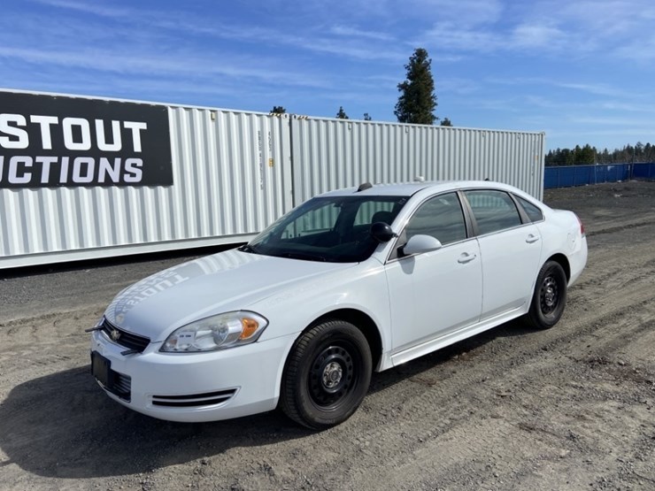 2011-chevrolet-impala-sedan-image-1