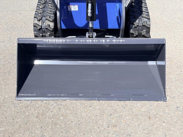 2026-zjg-zj-380-skid-steer-loader-image-5