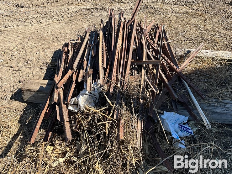 5'-6'-steel-posts-image-4