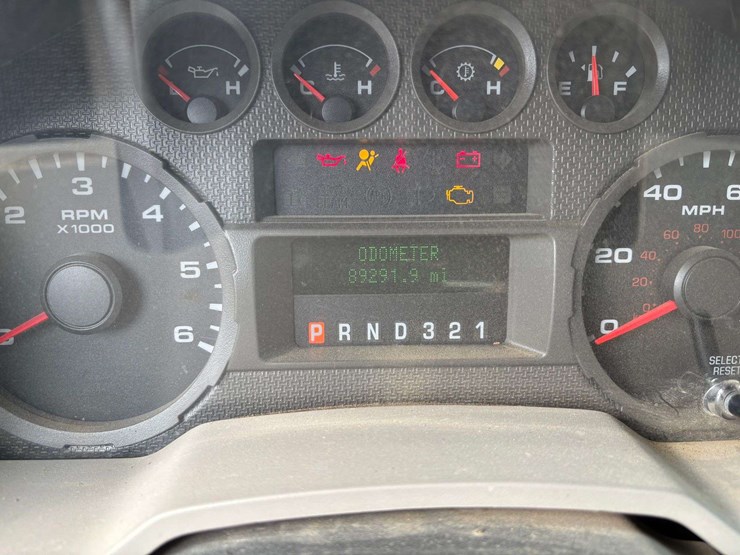 2009-ford-f550-image-21