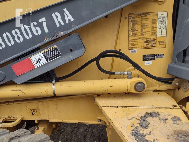 2010-deere-310j-image-16