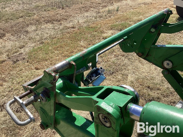 2016-john-deere-640r-image-13