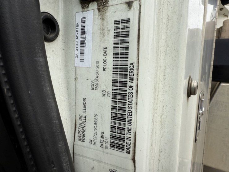 2012-international-7600-image-9