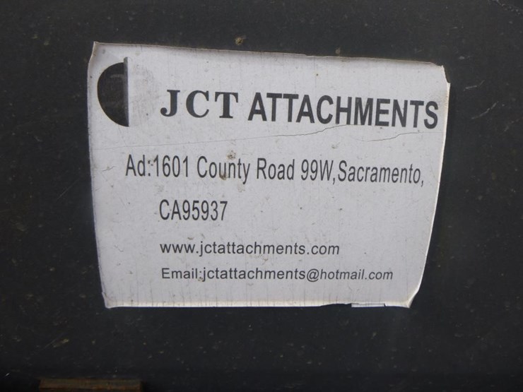 jct-72"-skid-steer-angle-broom-image-7