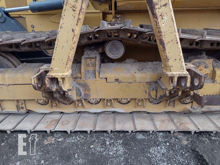 2013-deere-700k-lgp-image-23