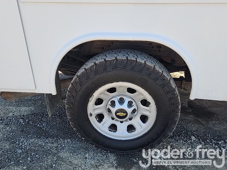 2016-chevrolet-silverado-3500hd-image-9