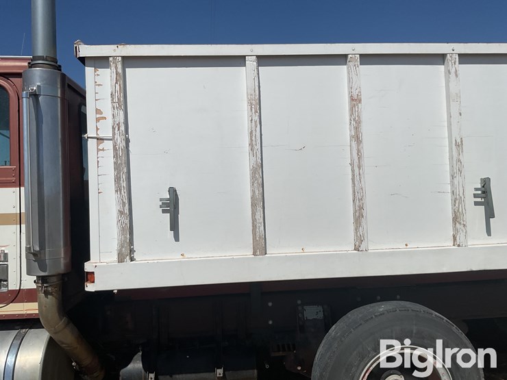 1984-international-durastar-4300-image-16