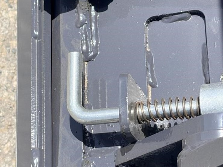 2026-zjg-zj-380-skid-steer-loader-image-6