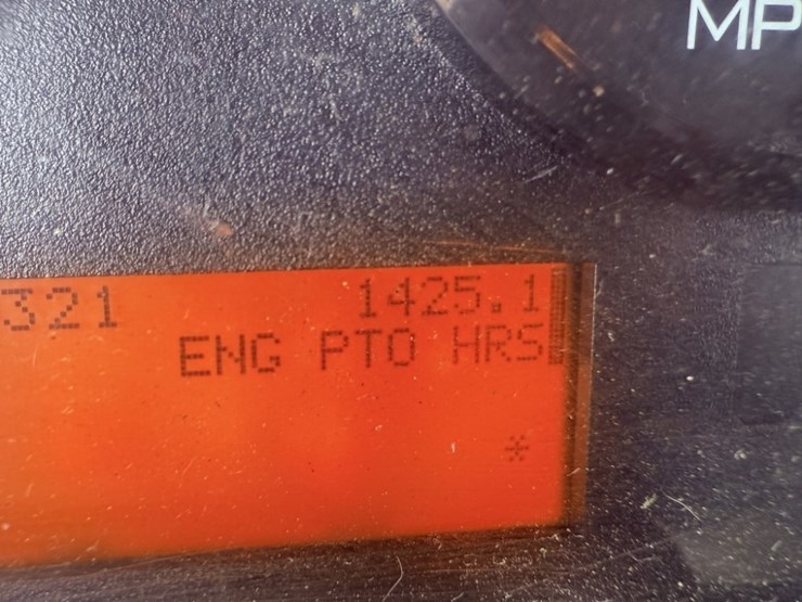 2013-international-7400-image-25