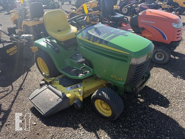 john-deere-gt245-image-4