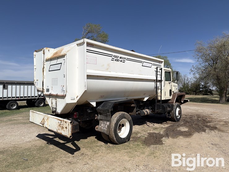 1974-international-paystar-5000-image-5