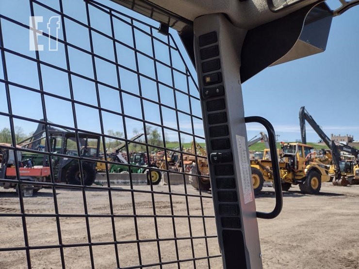 2022-case-sr160b-image-8