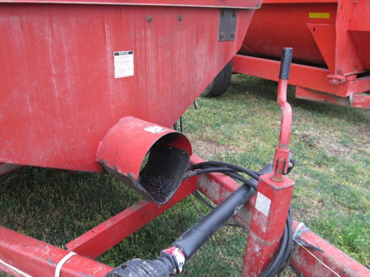 #46183-•-schuler-pull-type-feed-mixer-image-17