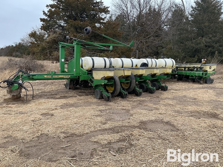 john-deere-1770-image-1