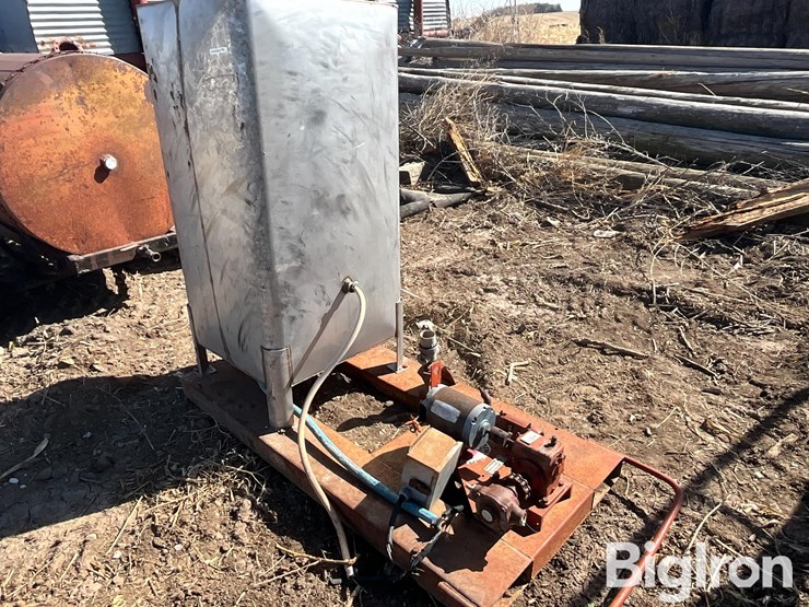 i70-37115-insecticide-pump-image-2