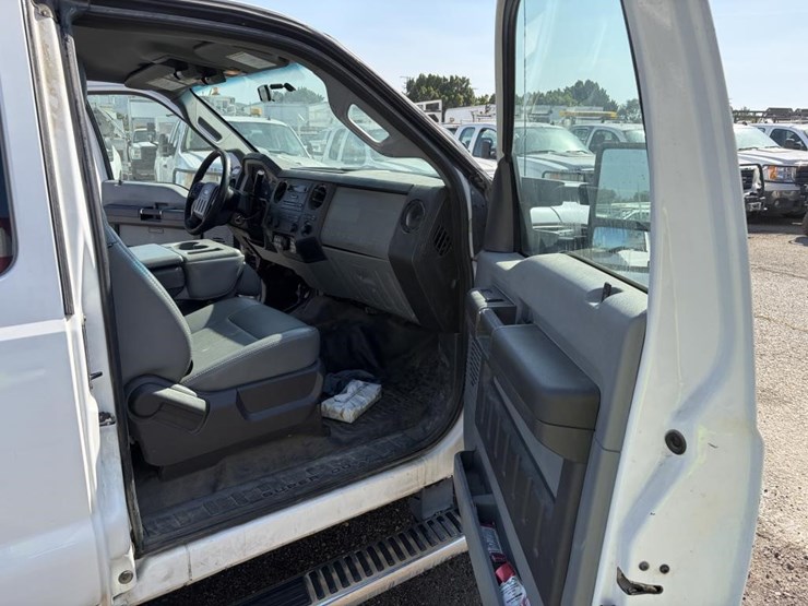 2011-ford-f250-image-10