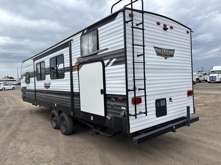 2020-wildwood-wdt26dbud-ca-travel-trailer-image-4