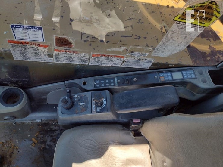 2009-morooka-mst3000vd-image-8