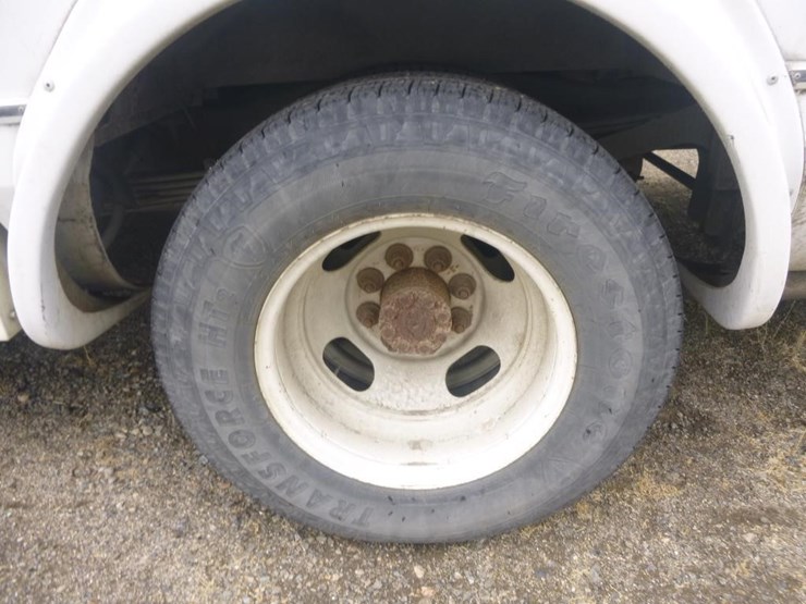 2009-chevrolet-3500-image-22