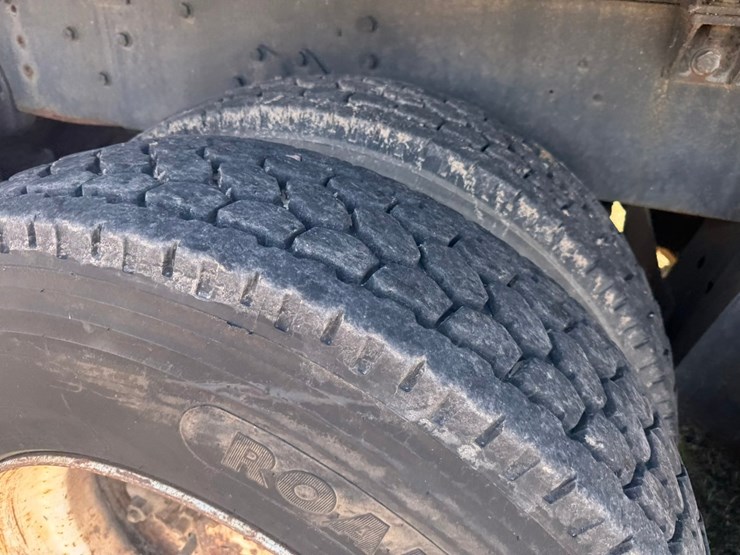 #1119-•-1990-international-navistar-paystar-5000-26'-flat-bed-truck-image-81