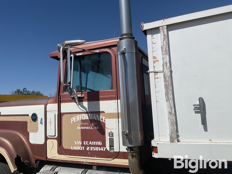 1984-international-durastar-4300-image-15