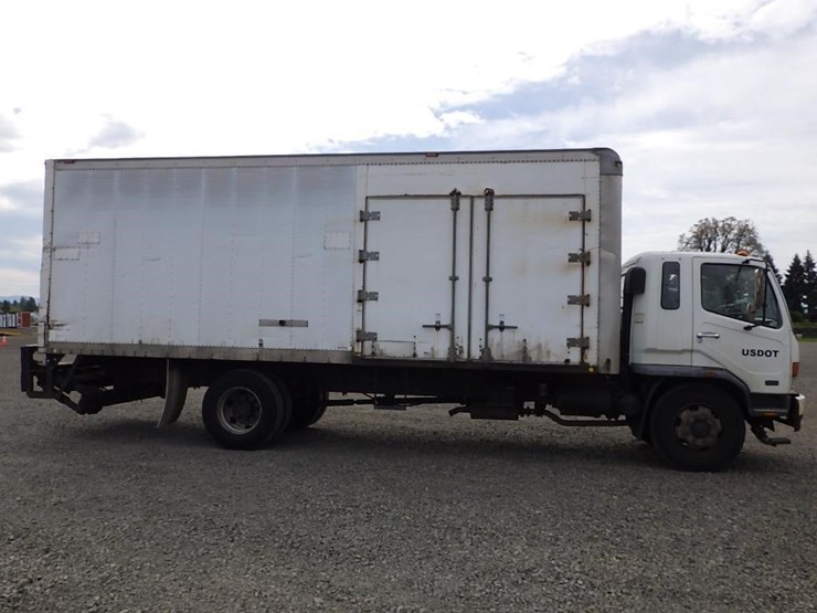2006-mitsubishi-fuso-fm61f-image-4