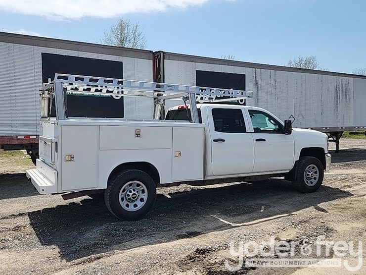 2018-chevrolet-silverado-3500hd-image-4