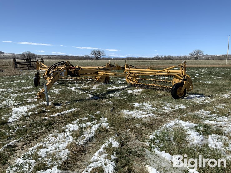 2009-vermeer-r2300-image-1