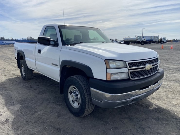 2005-chevrolet-silverado-2500hd-image-7