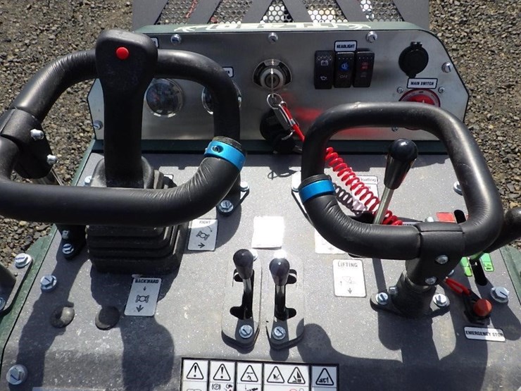 2026-stag-tl450-skid-steer-tracked-loader-image-18