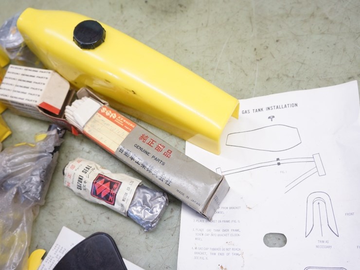japanese---suzuki-etc…-miscellaneous-parts-lot-image-3