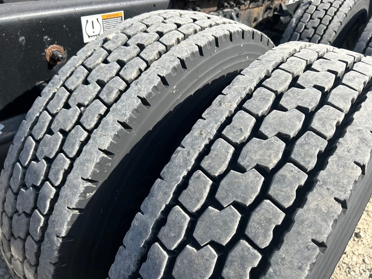 2018-kenworth-t680-image-87