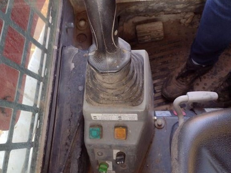 takeuchi-tl10-image-8