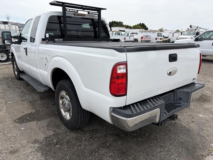 2011-ford-f250-image-4