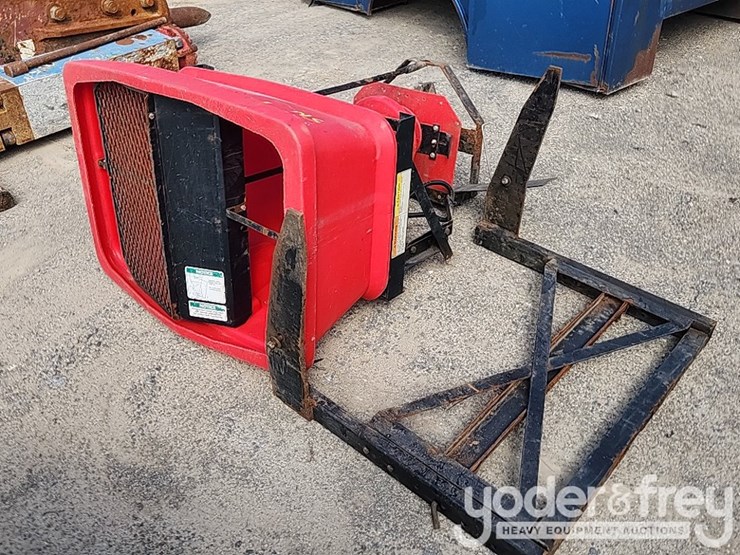 western-salt-spreader-image-3