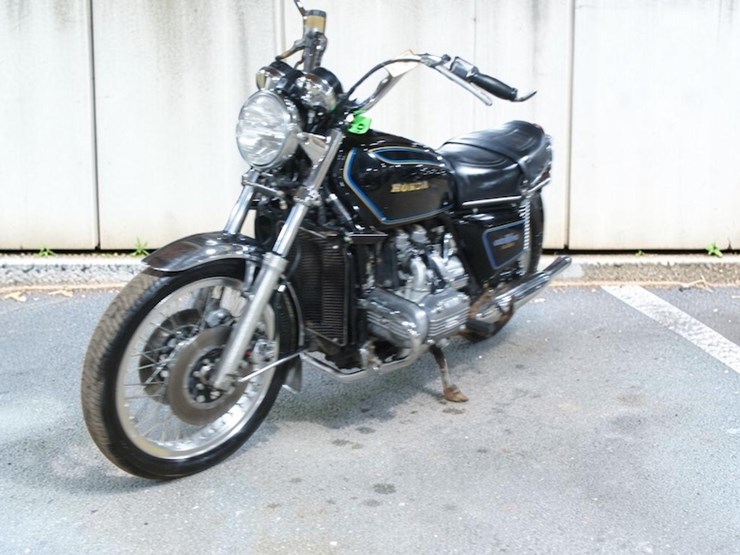 1977-honda-gl1000-gold-wing-motorcycle-image-5