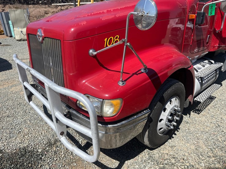 2004-massey-ferguson-8-image-9