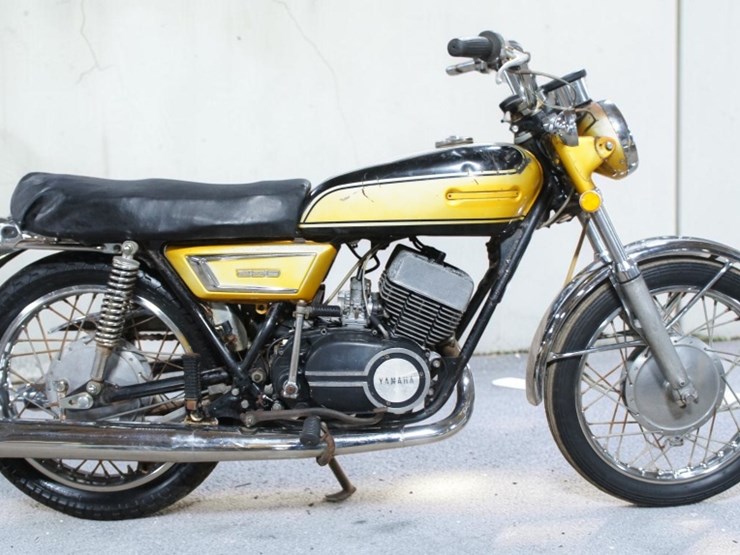 1972-yamaha-ds7-motorcycle-image-1