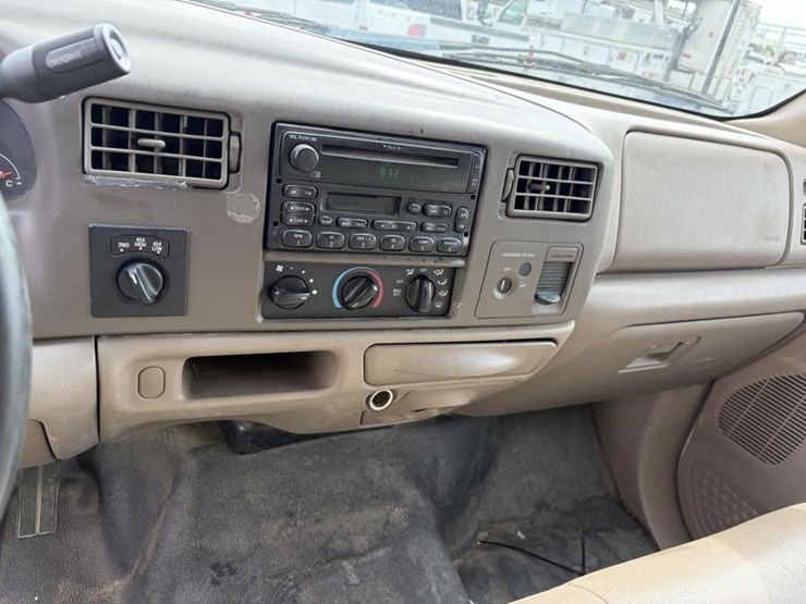 2002-ford-f350-image-15