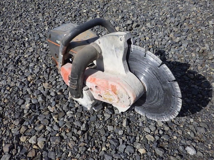 husqvarna-concrete-saw-image-4