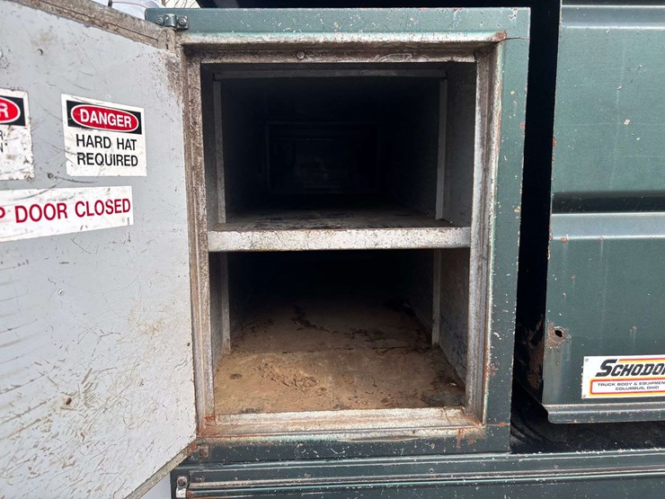 2008-ford-f550-image-16