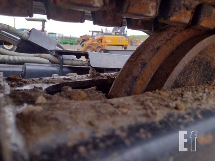 2020-kubota-kx040-4-image-26