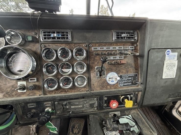 1990-kenworth-w900-image-41