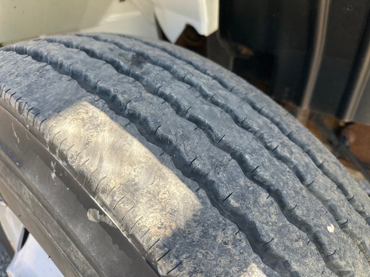 2009-international-durastar-4300-image-76