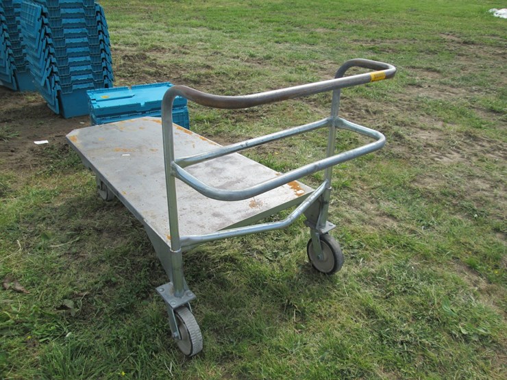 #45985-•-unused-rolling-cart-image-2